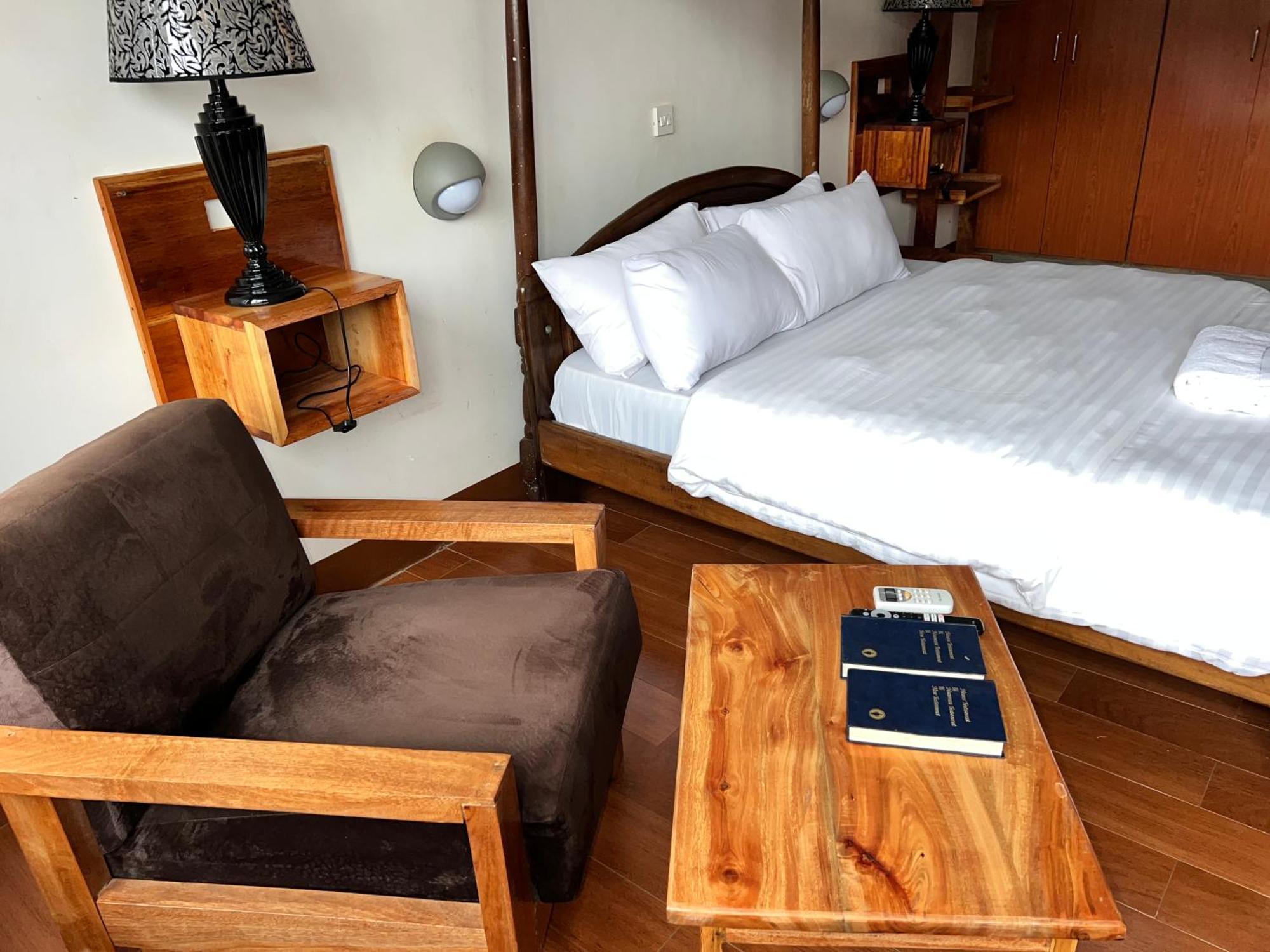Entebbe Flight Motel Exterior foto